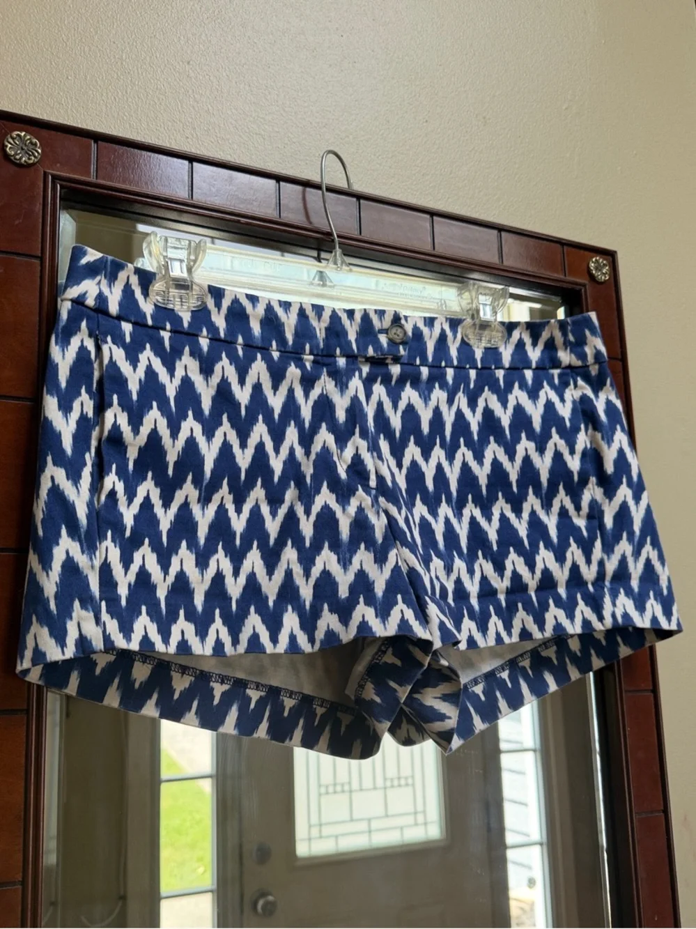 J.Crew Blue White Ikat Zig Zag Stretch Chino Shorts Size 10